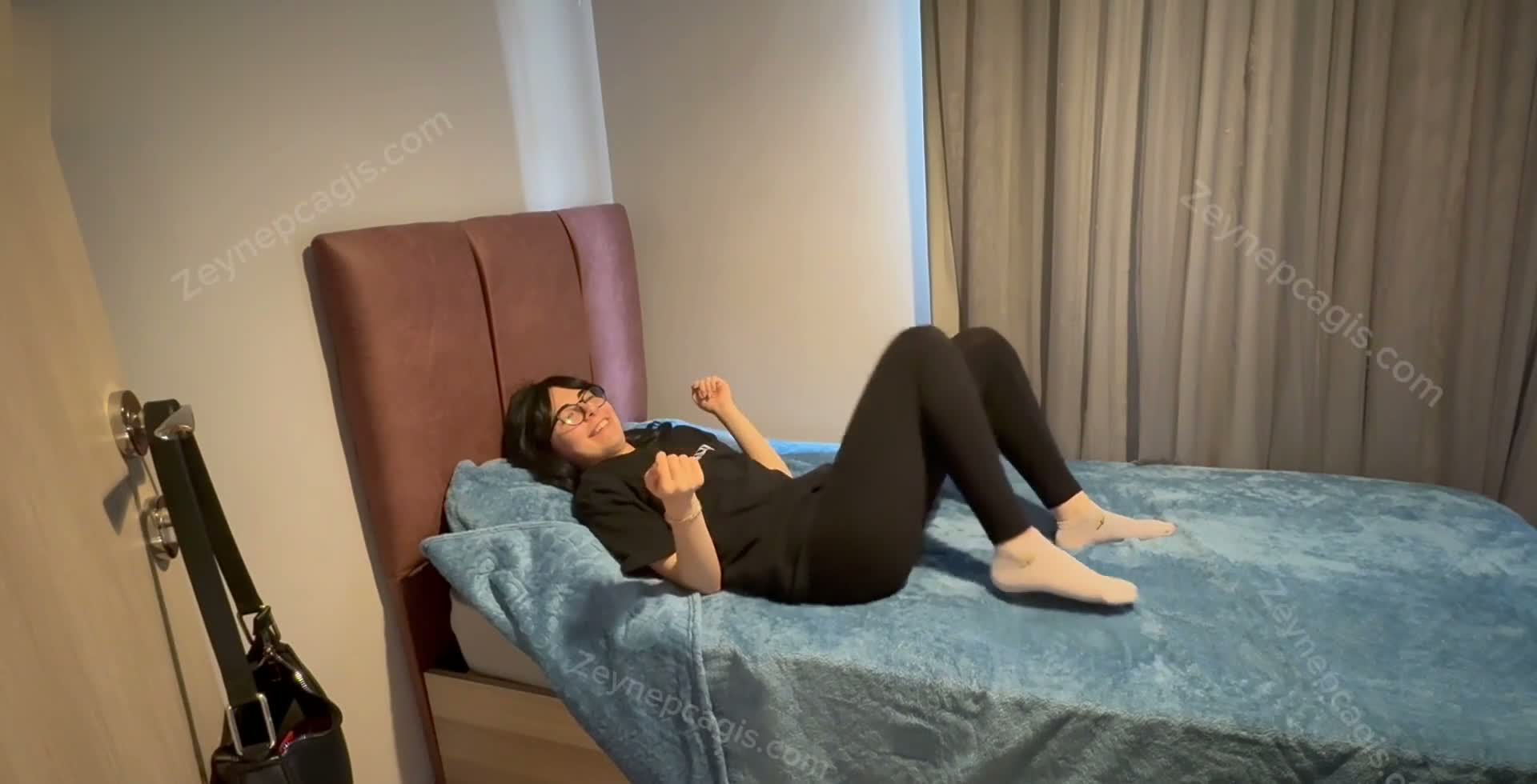 Zeynep Çağış (Ayça Çağan) ilk pornolarından biri